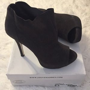 Steve Madden Lovelly Grey Heeled Booties